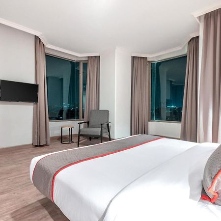 Super Oyo Townhouse 2 Hotel Gunung Sahari Jakarta Exterior photo