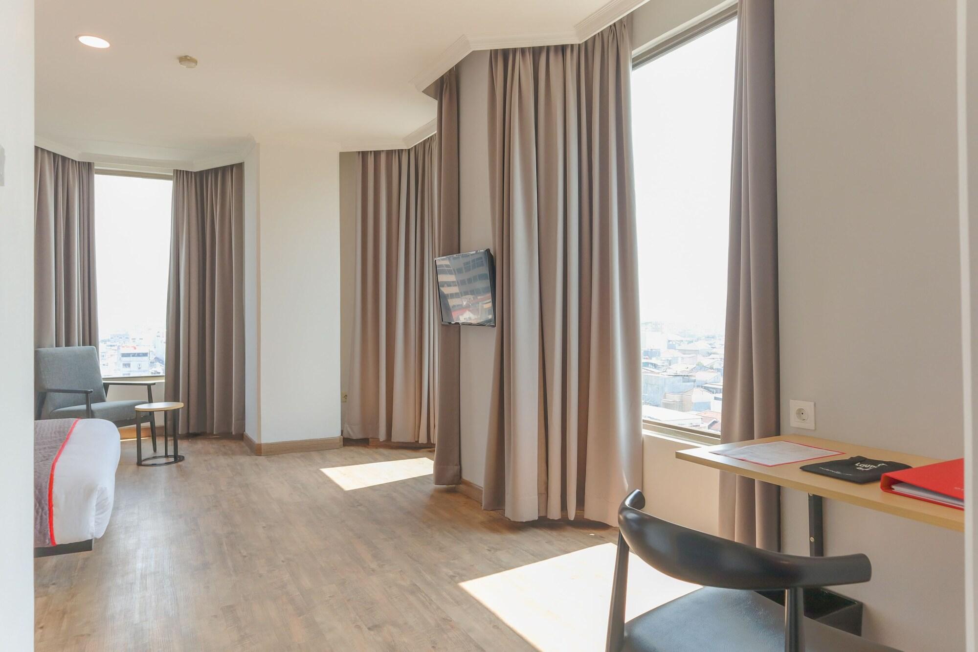 Super Oyo Townhouse 2 Hotel Gunung Sahari Jakarta Exterior photo