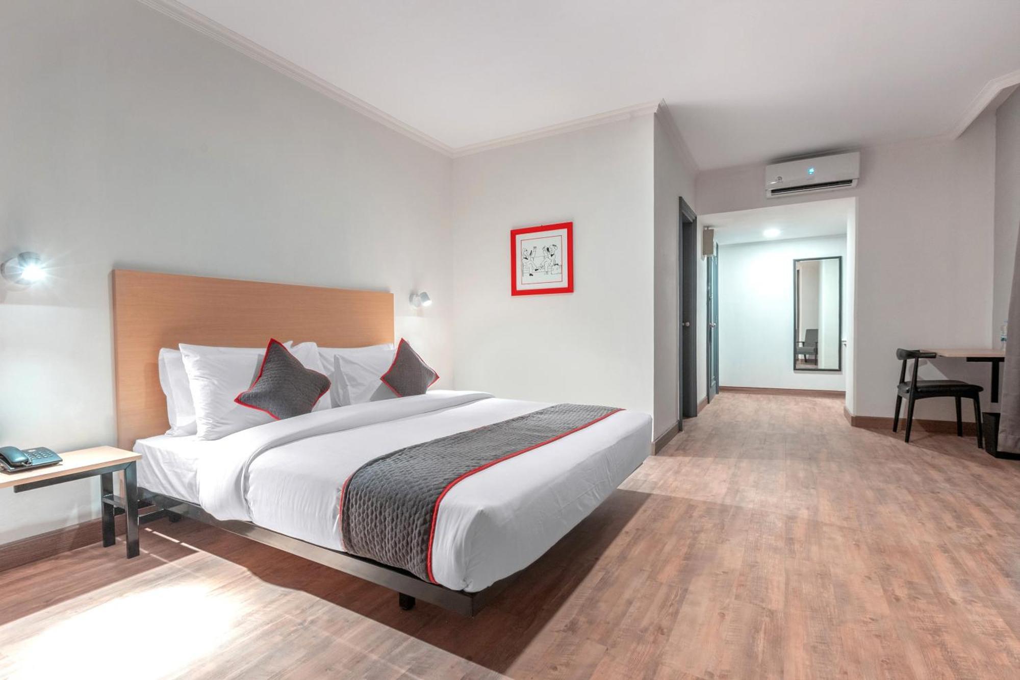 Super Oyo Townhouse 2 Hotel Gunung Sahari Jakarta Exterior photo