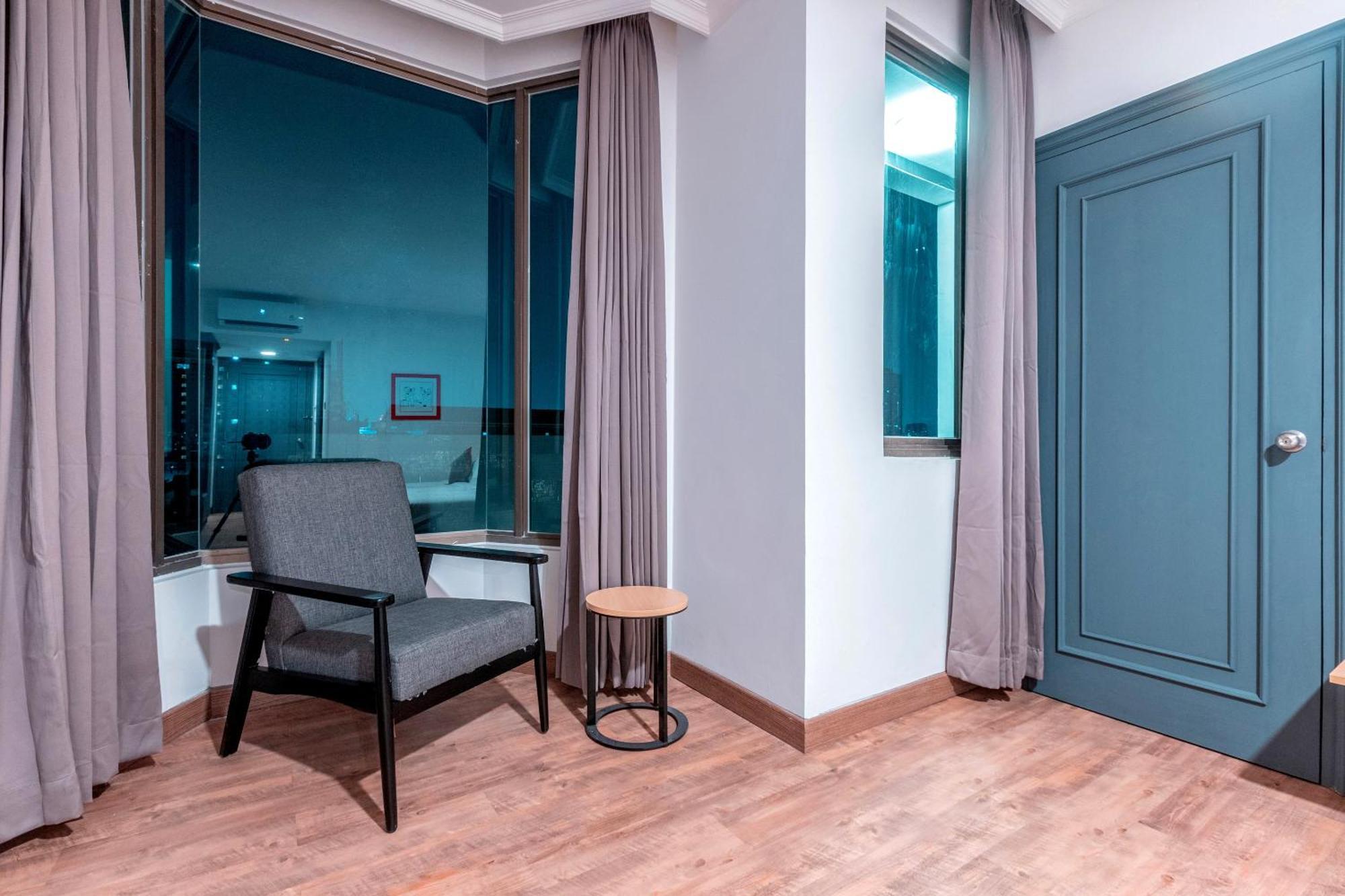Super Oyo Townhouse 2 Hotel Gunung Sahari Jakarta Exterior photo