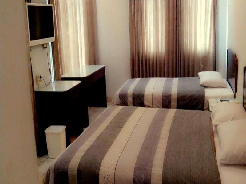 Super Oyo Townhouse 2 Hotel Gunung Sahari Jakarta Exterior photo